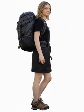 Mountain Hardwear Black Quilted Mini Skirt